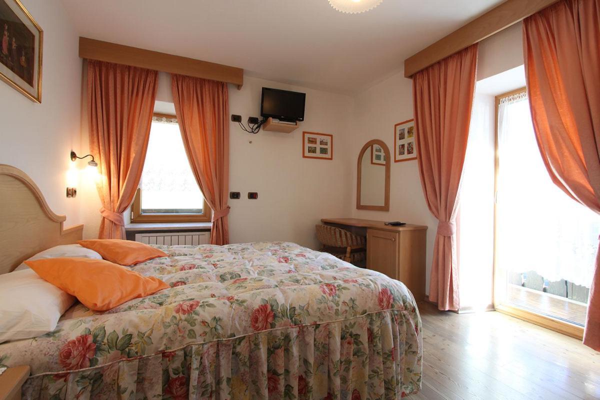 Hotel Al Lago Сорага Экстерьер фото